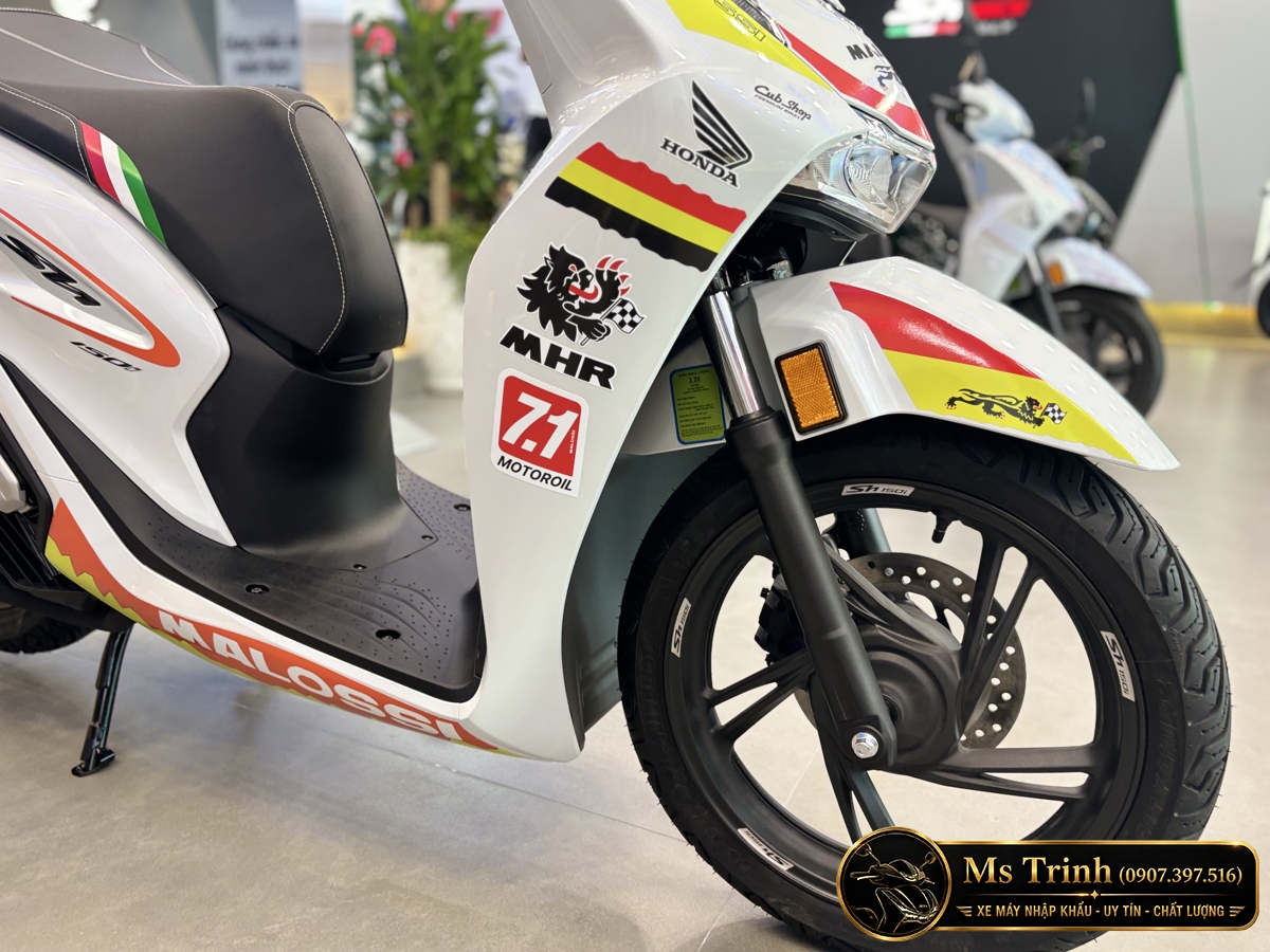 Honda SH150 Ý Malossi 2026 tại An Giang - Tem custom thể thao, dáng SH thanh lịch