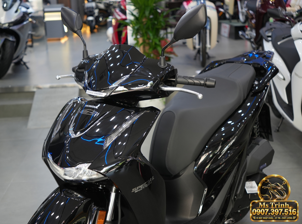 Honda SH150i Ý đen bóng 2027 tại An Giang - Sơn bóng lịch sự, tiện ích cho mỗi ngày