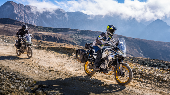 CF Moto 800MT Explorer 2025, ADV Cao Cấp Nhất, Chính Hãng, Giá Tốt tại An Giang