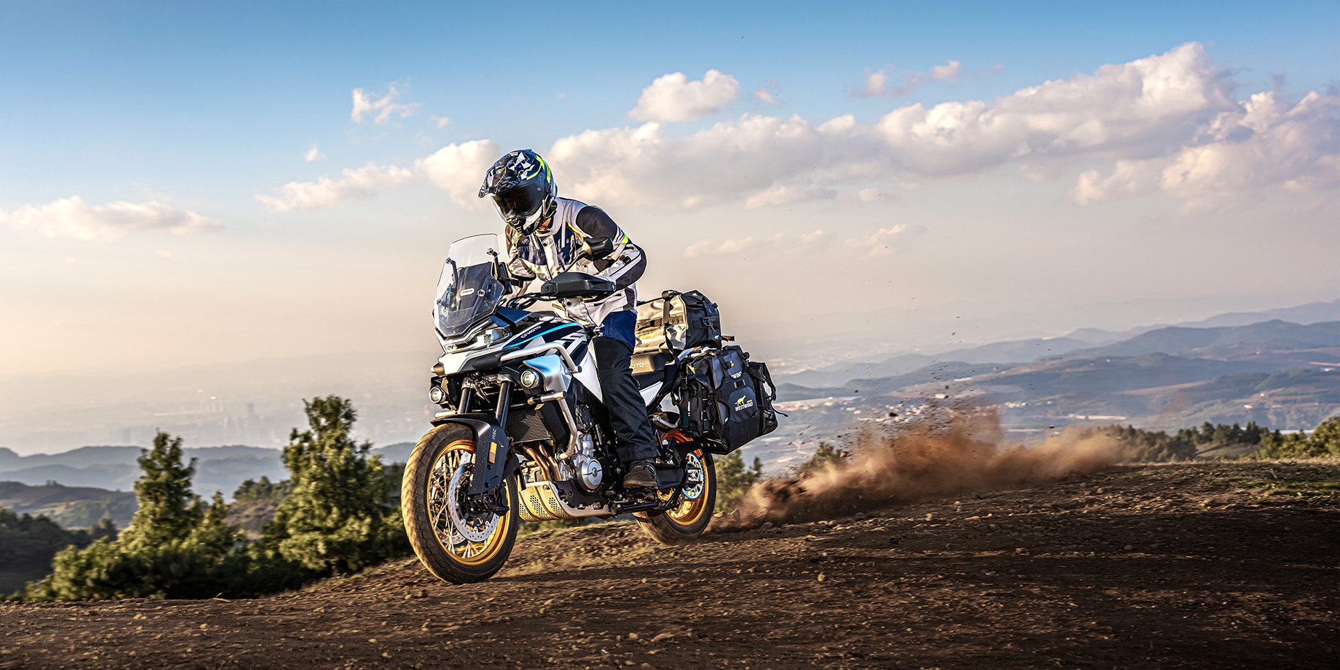 CF Moto 800MT Explorer 2025, ADV Cao Cấp Nhất, Chính Hãng, Giá Tốt tại An Giang