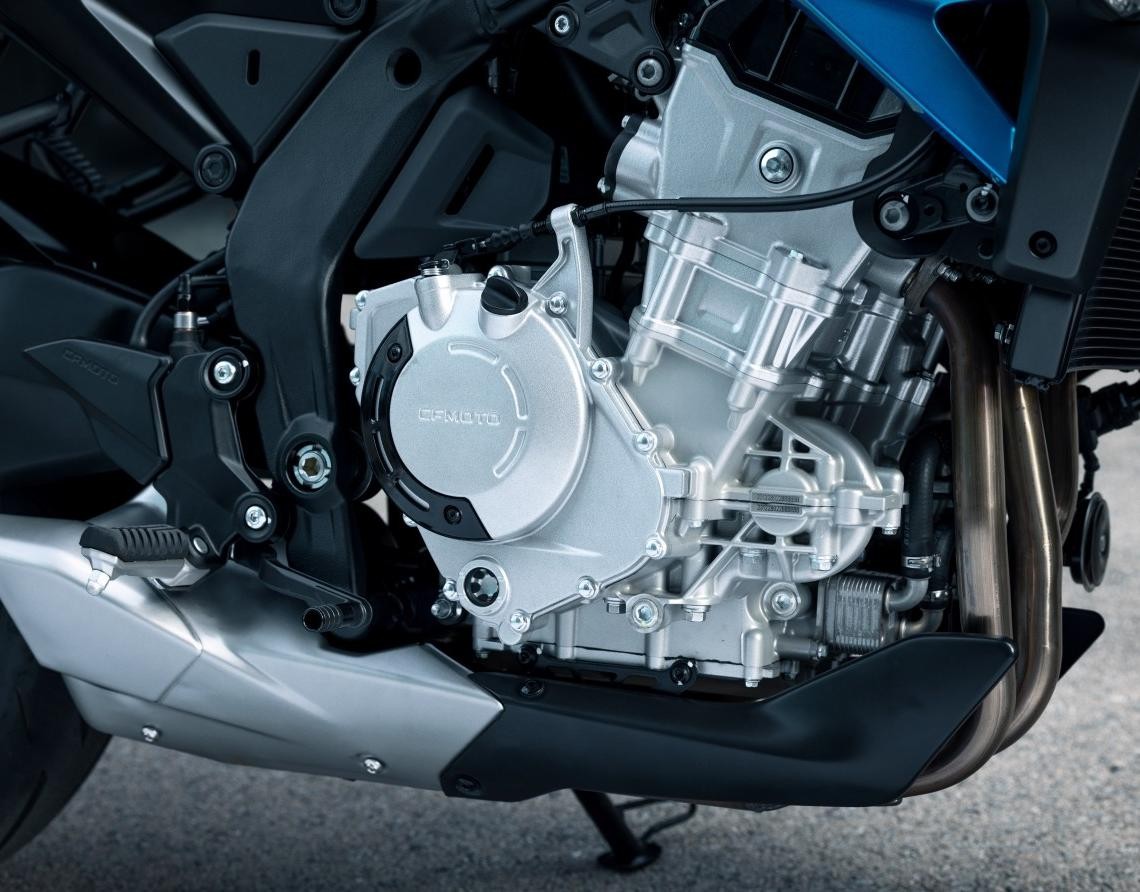 CF Moto 675NK 2025, Động Cơ 3 Xilanh Thẳng Hàng, Chính Hãng, Gía Rẻ tại An Giang