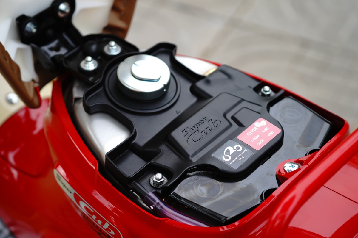 Honda Super Cub 110ABS Hello Kitty Edition, Made In Japan tại An Giang