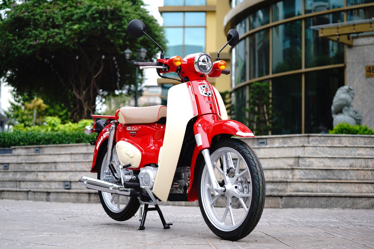Honda Super Cub 110ABS Hello Kitty Edition, Made In Japan tại An Giang