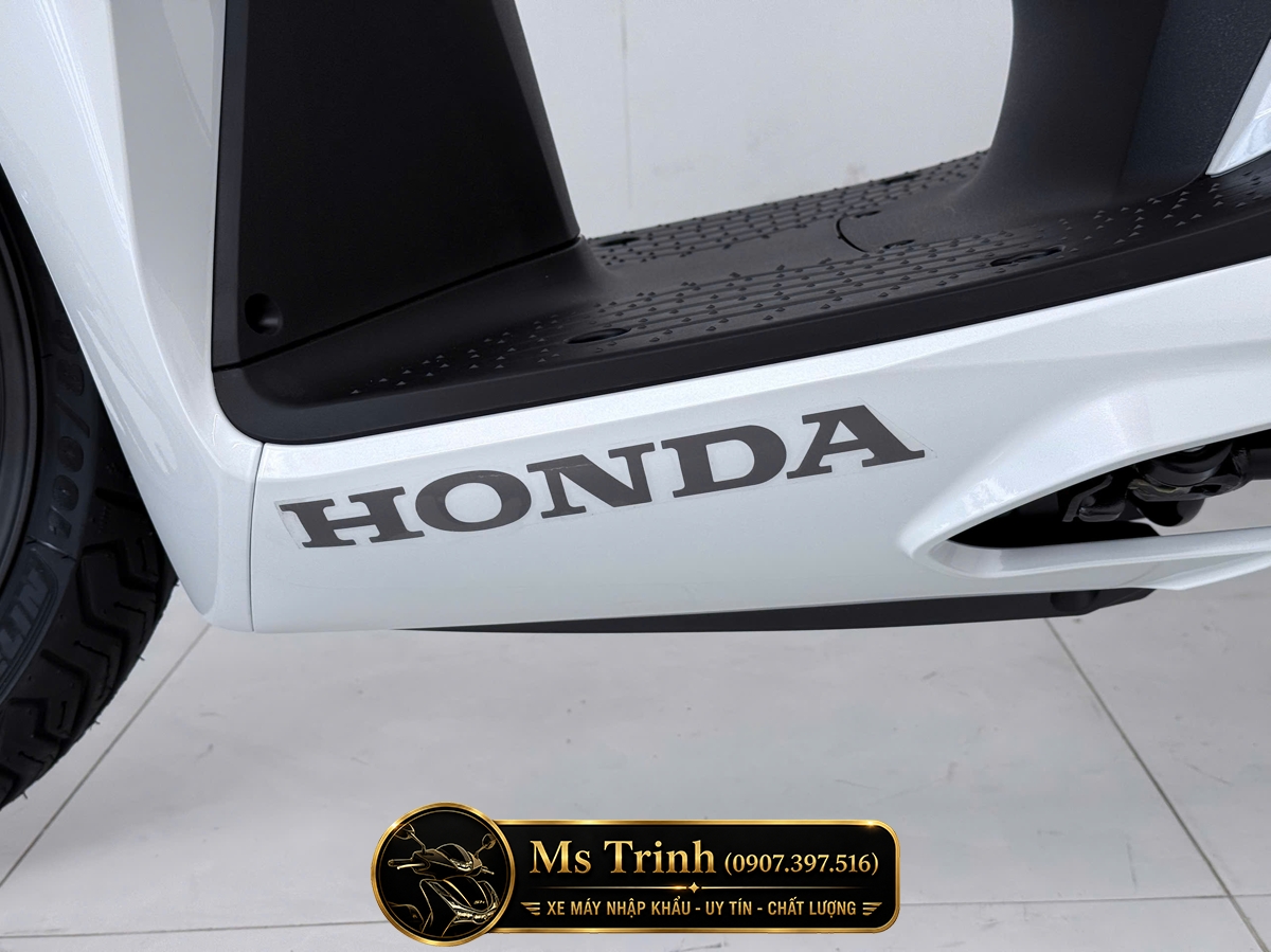 Honda SH150i Special Edition Standard nhập HMR Ý màu trắng tại An Giang: Giá trị nằm trong từng chi tiết nguyên bản