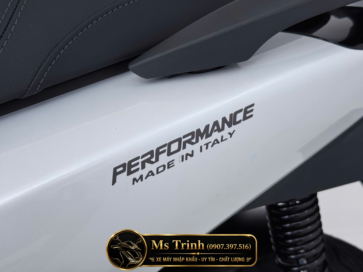 Honda SH150i Special Edition Standard nhập HMR Ý màu trắng tại An Giang: Giá trị nằm trong từng chi tiết nguyên bản
