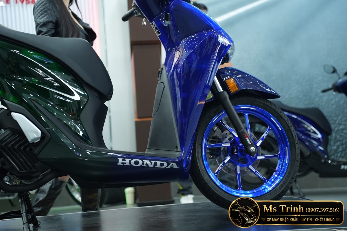 Honda SH150i Vetro Sapphire - Green tại An Giang: SH Ý 2 trong 1 giới hạn 200 xe
