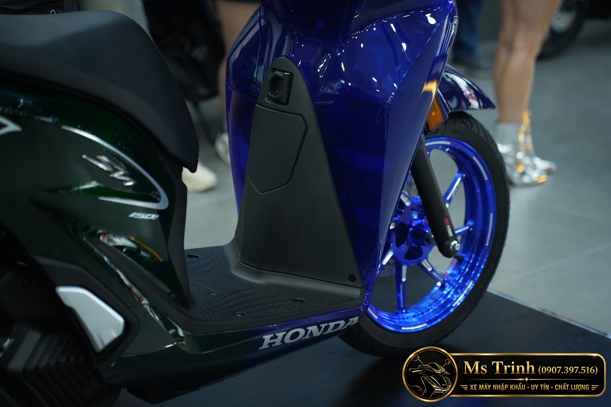Honda SH150i Vetro Sapphire - Green tại An Giang: SH Ý 2 trong 1 giới hạn 200 xe