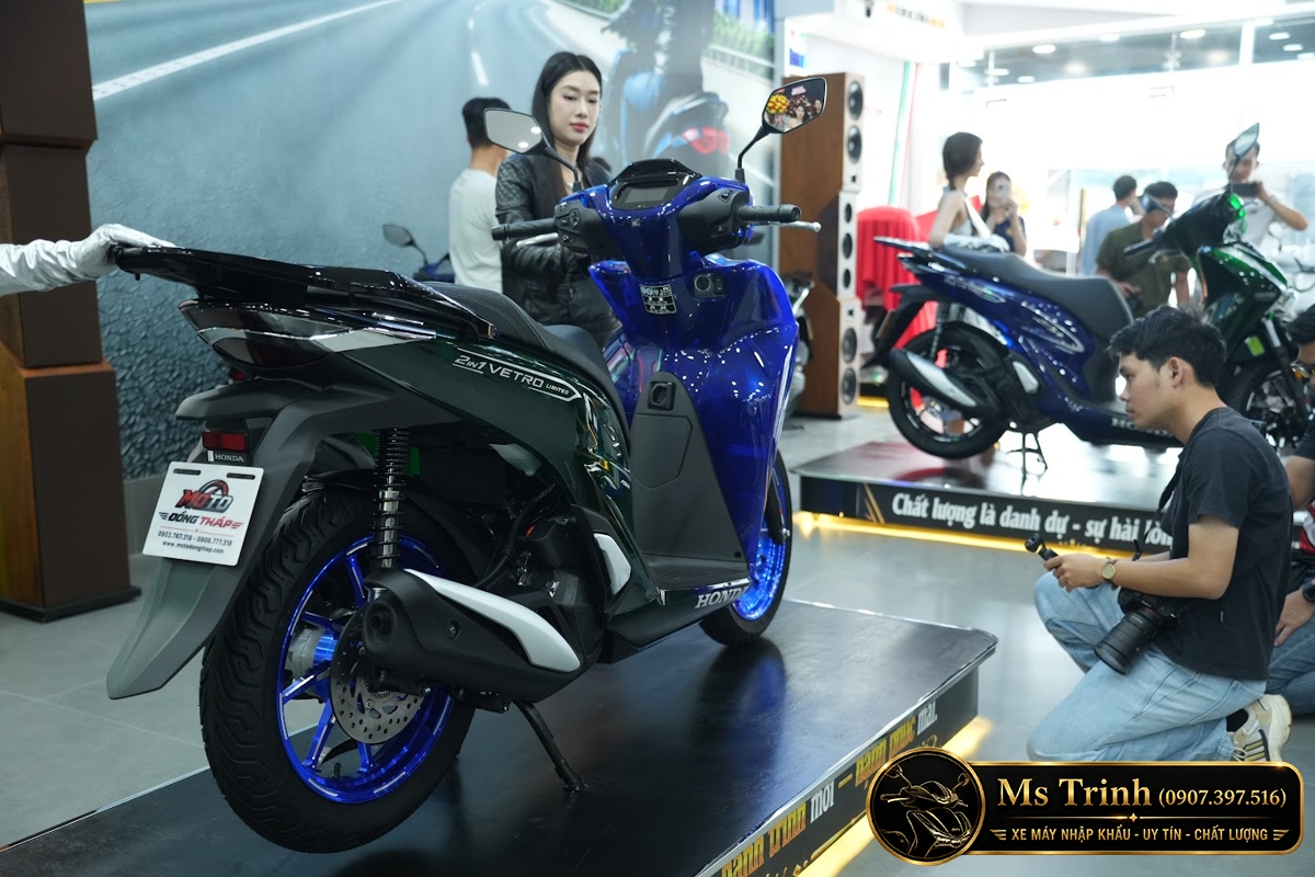 Honda SH150i Vetro Sapphire - Green tại An Giang: SH Ý 2 trong 1 giới hạn 200 xe