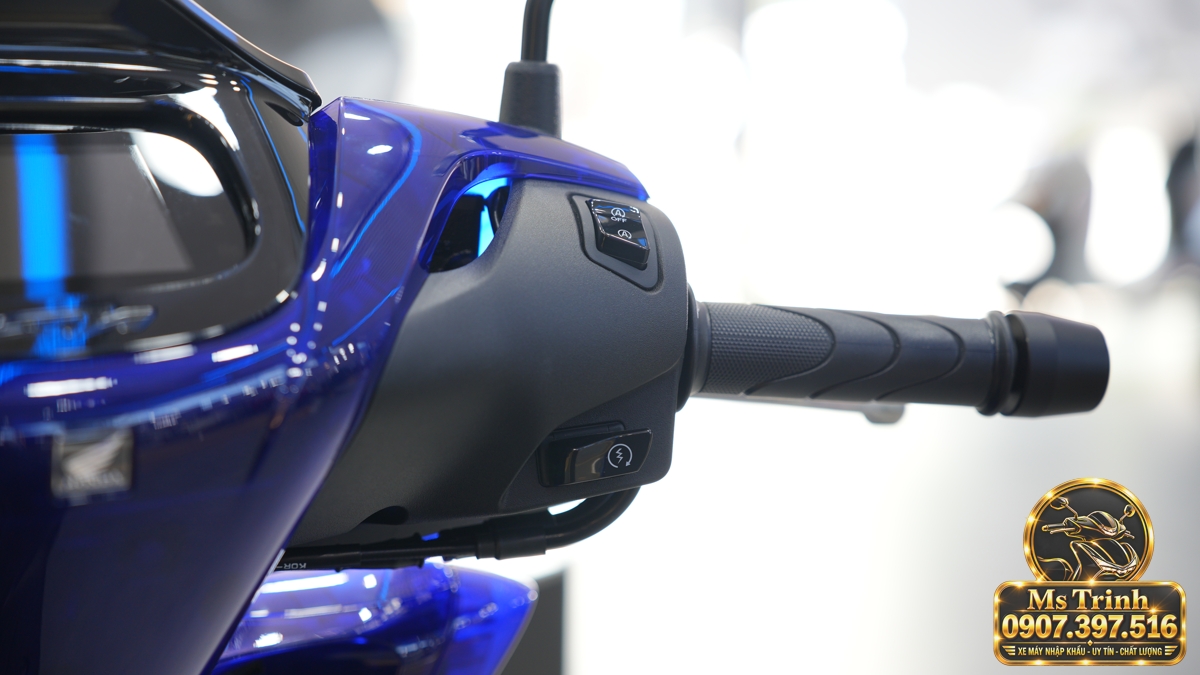 Honda SH150 Vetro Blue 2027 tại An Giang - Xanh Sapphire trong suốt, nhập Ý sang trọng