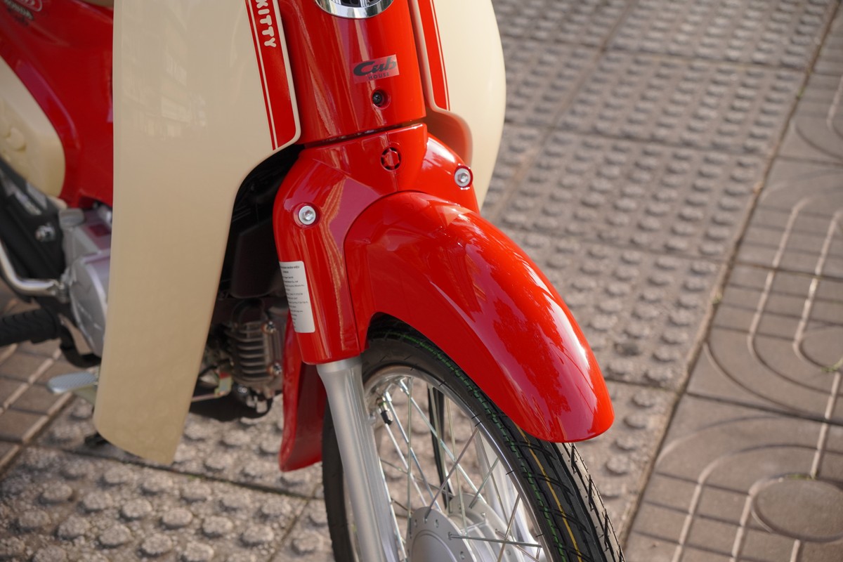 Honda Super Cub 50cc Hello Kitty Edition, Made In Japan, Hàng Hiếm tại An Giang