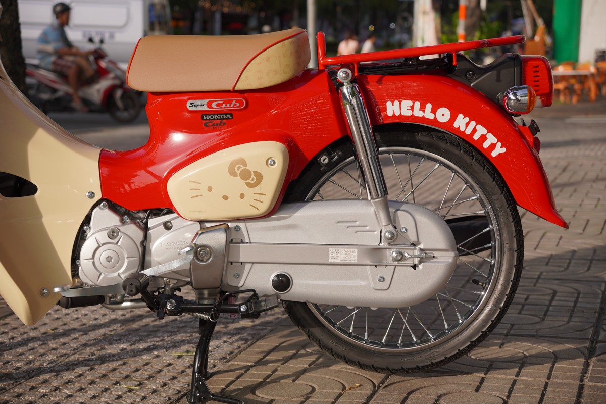 Honda Super Cub 50cc Hello Kitty Edition, Made In Japan, Hàng Hiếm tại An Giang