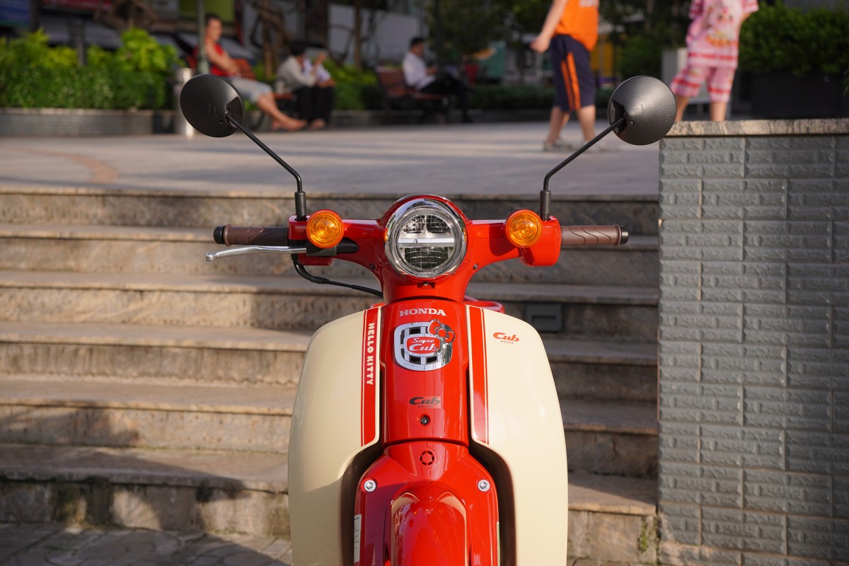 Honda Super Cub 50cc Hello Kitty Edition, Made In Japan, Hàng Hiếm tại An Giang