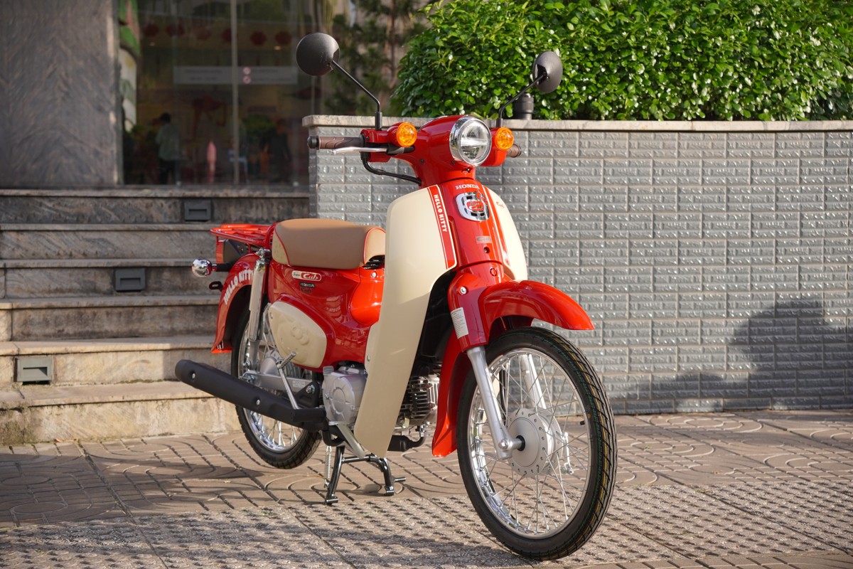 Honda Super Cub 50cc Hello Kitty Edition, Made In Japan, Hàng Hiếm tại An Giang