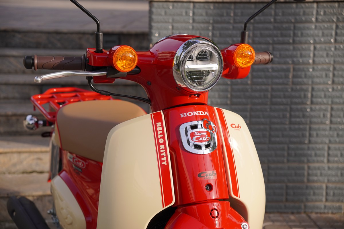 Honda Super Cub 50cc Hello Kitty Edition, Made In Japan, Hàng Hiếm tại An Giang