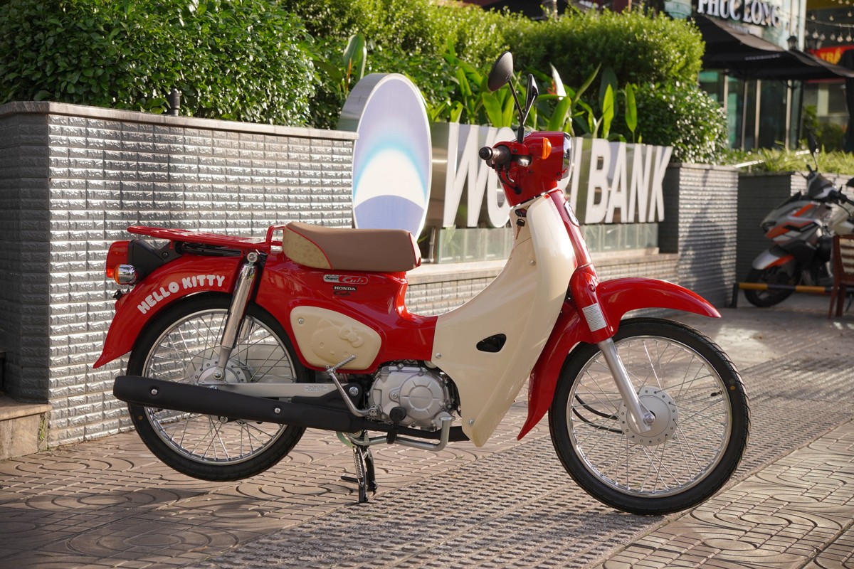 Honda Super Cub 50cc Hello Kitty Edition, Made In Japan, Hàng Hiếm tại An Giang