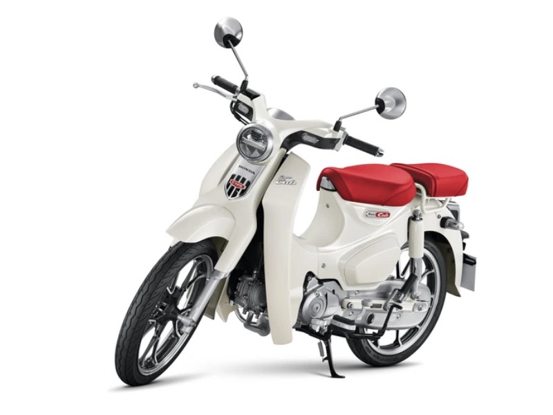 Honda Super Cub 125 Custom Edition Thái Lan 2025 màu trắng tại An Giang