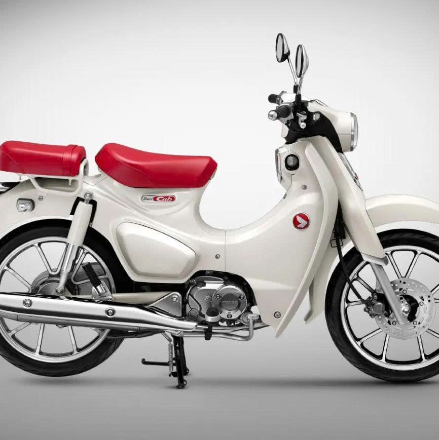 Honda Super Cub 125 Custom Edition Thái Lan 2025 màu trắng tại An Giang
