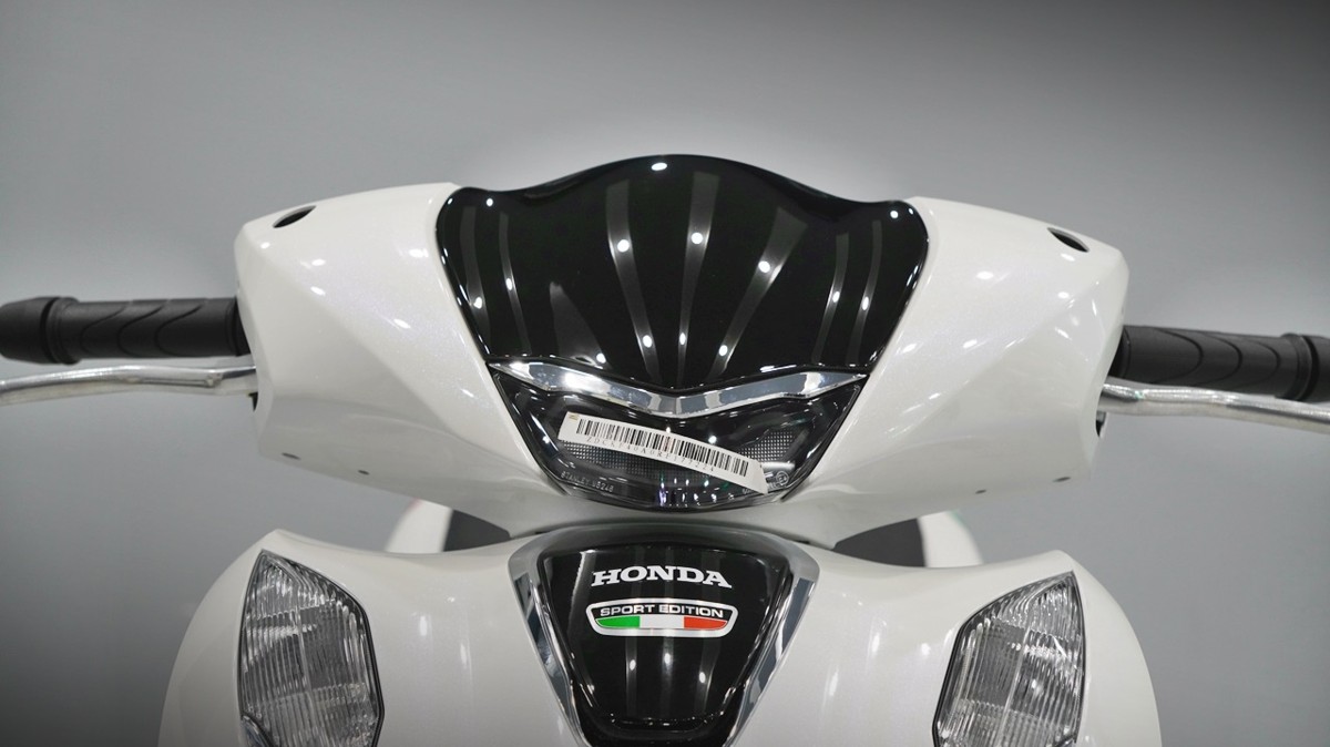 Honda SH150 trắng pha lê nhập Ý 2026 tại An Giang - Sport Edition chính ngạch, chuẩn chất Ý