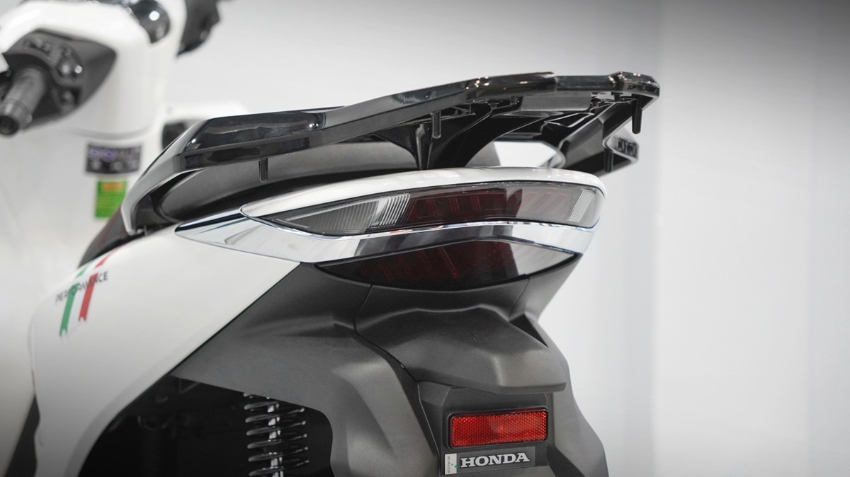 Honda SH150 trắng pha lê nhập Ý 2026 tại An Giang - Sport Edition chính ngạch, chuẩn chất Ý