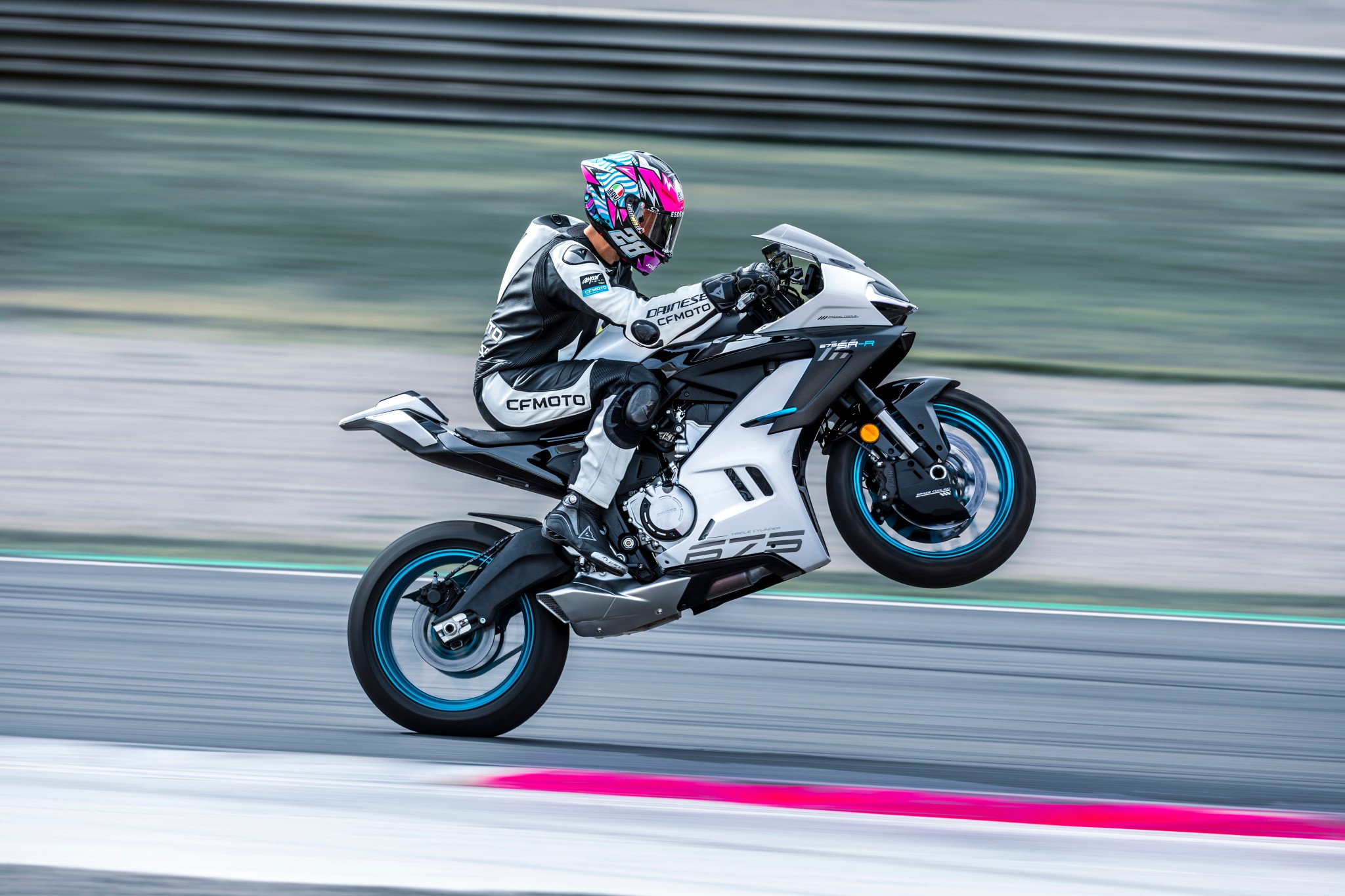 CF Moto 675SR-R 2025 3 Xi Lanh Ngang, Siêu Thể Thao, Giá Rẻ tại An Giang