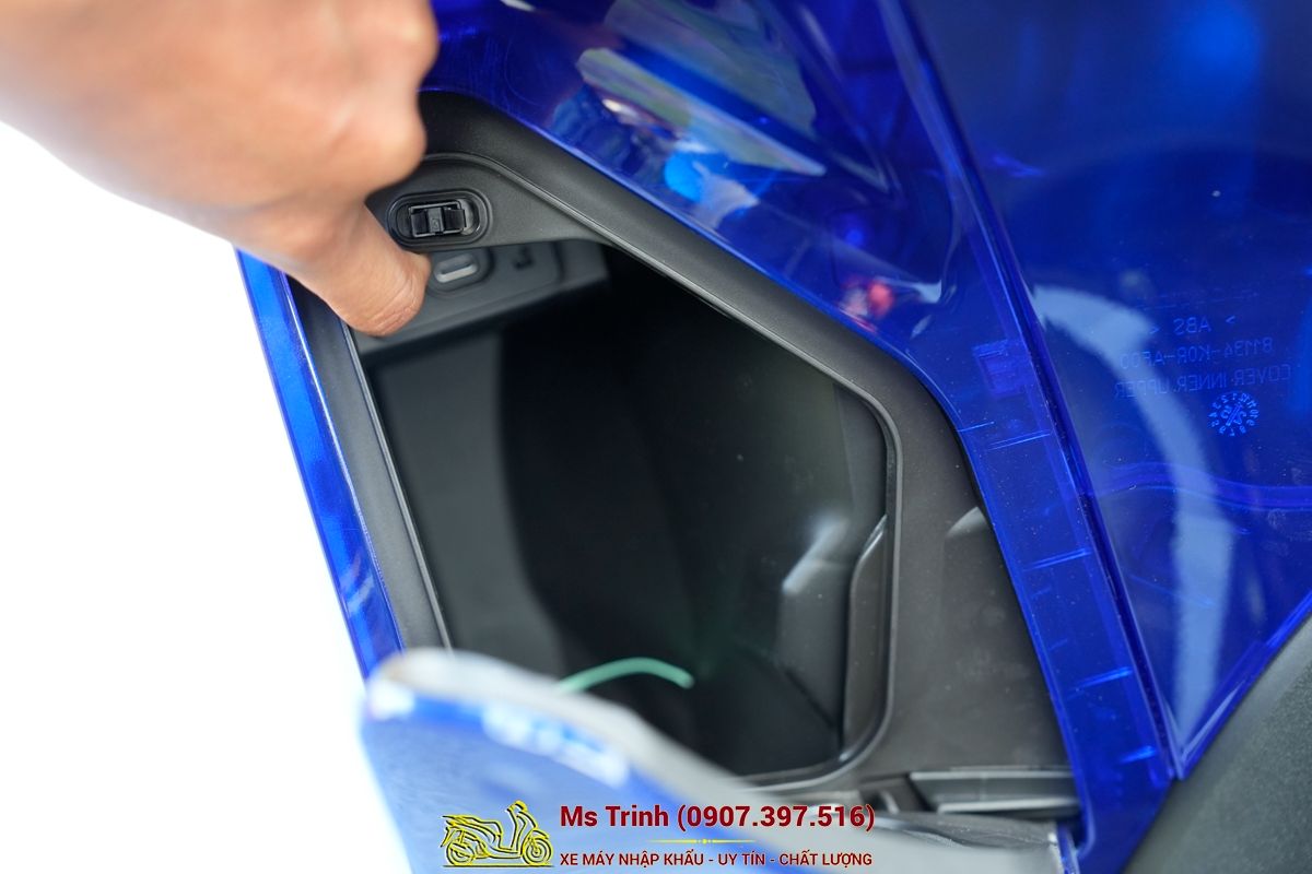 Honda SH150 Vetro Blue 2026 Limited Edition - Siêu phẩm SH Ý dàn áo xanh trong suốt cực hiếm tại An Giang