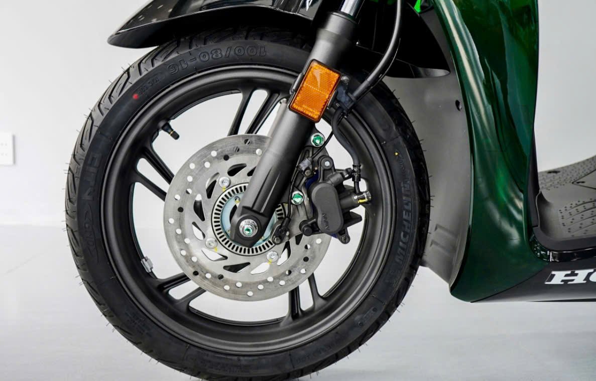 Honda SH150i Vetro 2025, Made In Italy, Nhập Chính Hãng Từ Ý tại An Giang