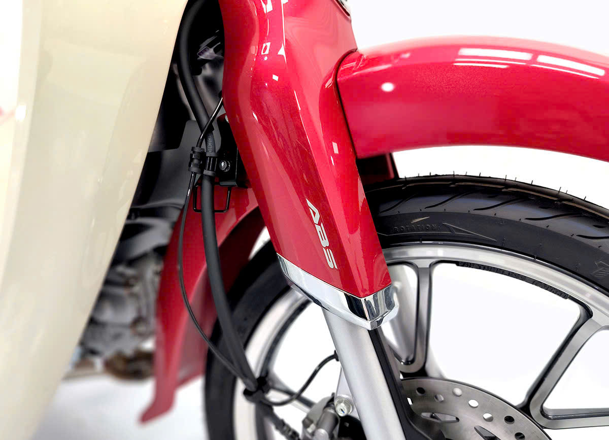 Honda Super C125 ABS, Nhập Nhật, Chính Hãng Màu Đỏ Cuối Cùng tại An Giang